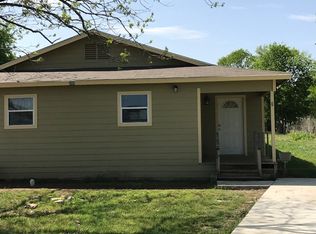 202 Us Highway 87 W, Stockdale, TX 78160