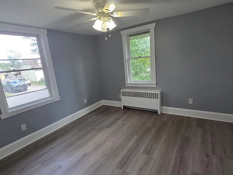 112 N 9th St — Photo 15