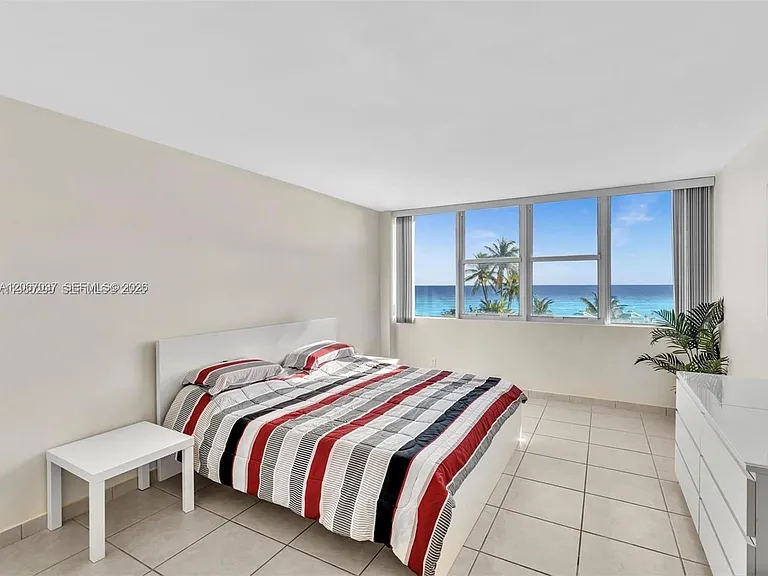 3140 S Ocean Dr #206 — Photo 24