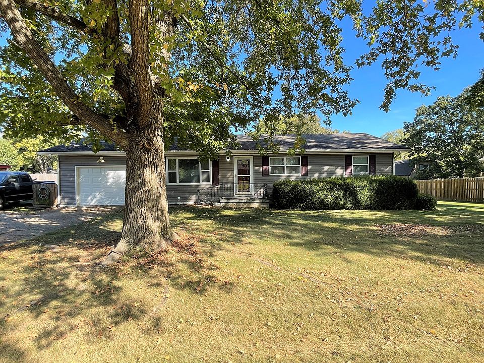 1st image of 1502 Beezley St