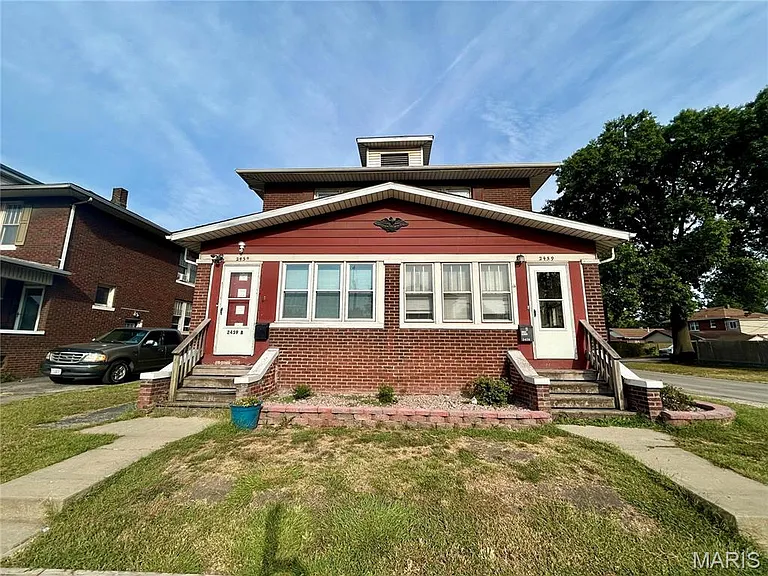 2459 State St #B — Photo 2