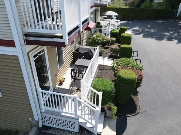 571 Freeport St Unit 2, Dorchester, MA 02122