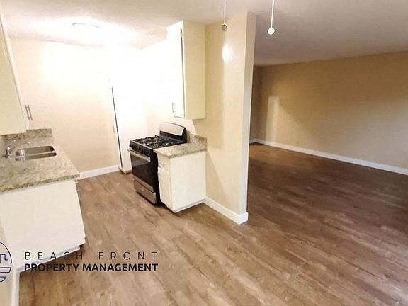 5th image of 8910 Sepulveda Eastway APT 12