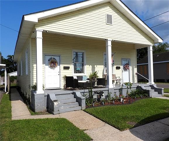 1st image of 441-443 Macarthur Ave