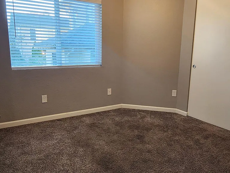 3721 Hoyt Ave #203 — Photo 9