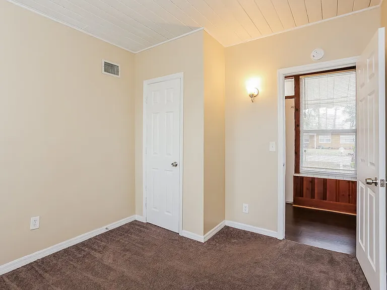 7812 Denham Rd E — Photo 14