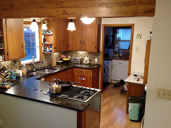 Granite, gas range, and dishwasher!