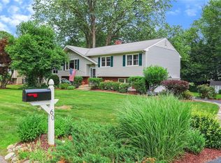 60 Palisade Ave, Trumbull, CT 06611