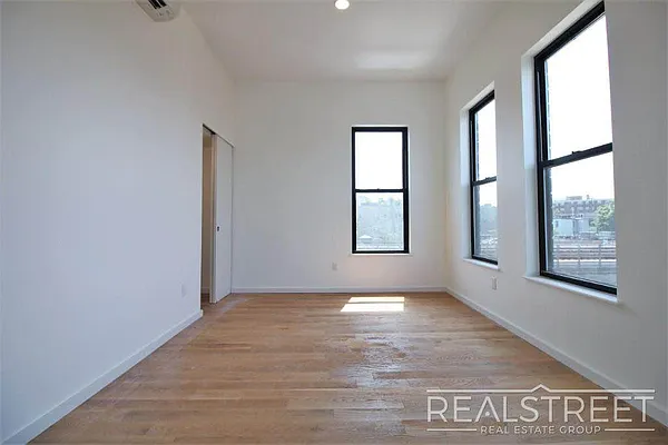 Rented by Real Street Inc | media 13