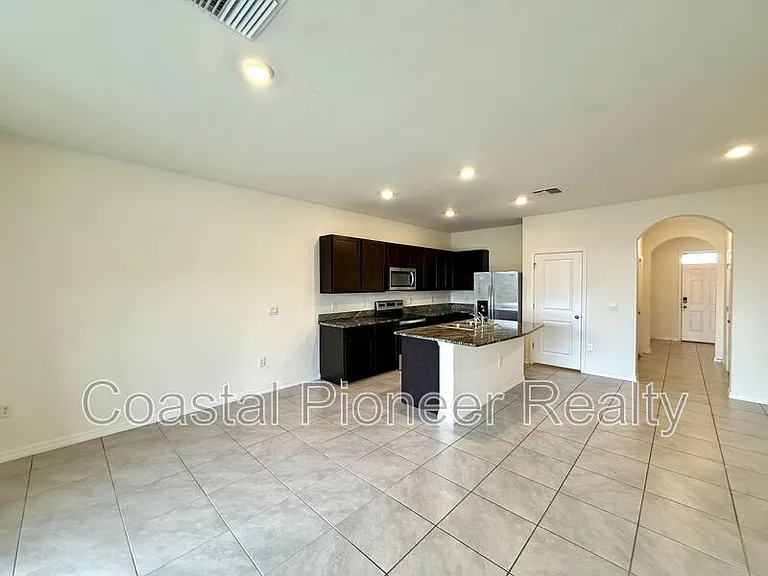 32794 Pez Landing Ln — Photo 6