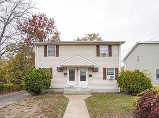 878 Saint James Ave, Springfield, MA 01104