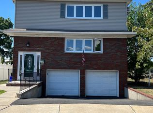 22 Bogle Dr FLOOR 2, Lyndhurst, NJ 07071
