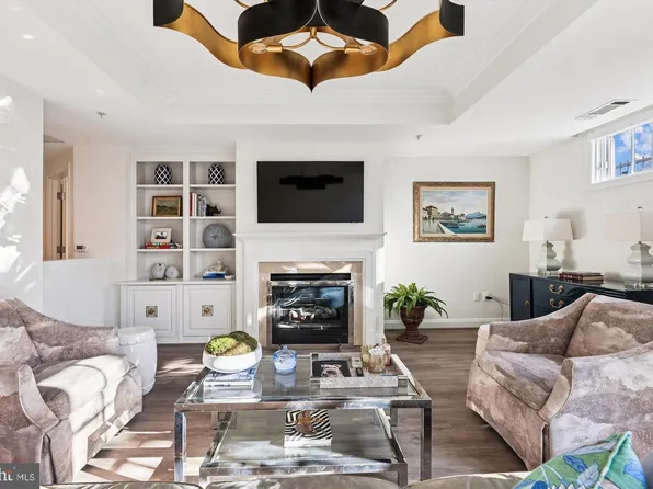 2501 Wisconsin Ave NW APT 7, Washington, DC 20007