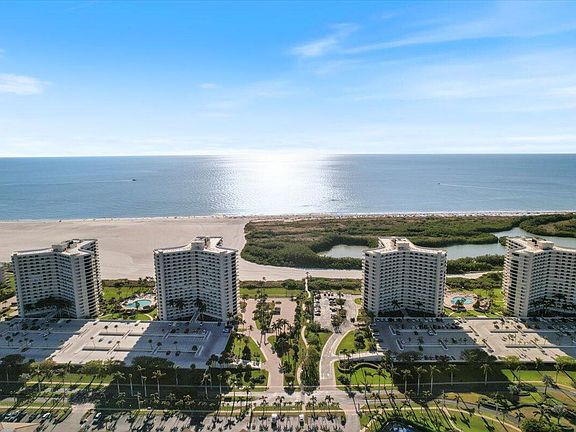 2nd image of 320 Seaview Ct APT 1608