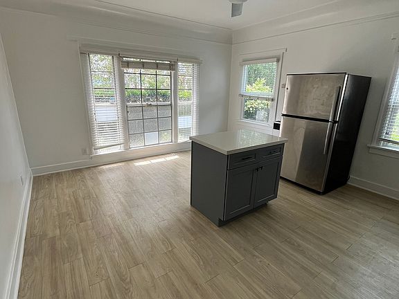 4th image of 3921 Marathon St APT 1