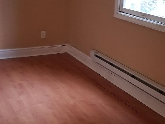 4th image of 3241 Lexington Ave APT 7