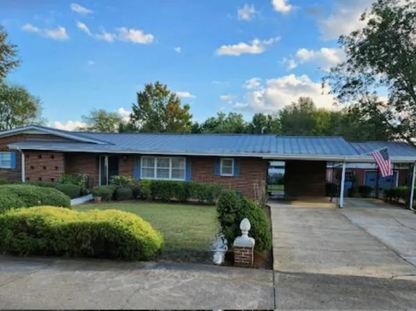 1304 E 5th St, Tuscumbia, AL 35674