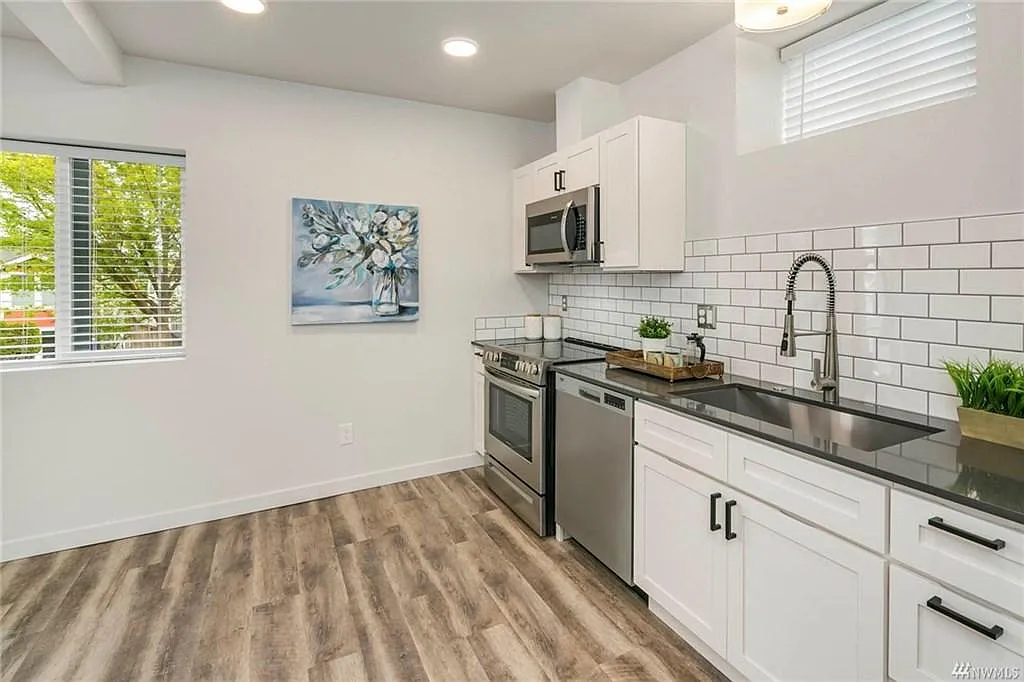 1 bed, 500 sqft, $1,600 — Photo 4