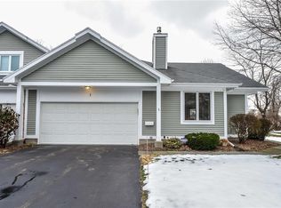 1 Running Brook Ln, Rochester, NY 14626