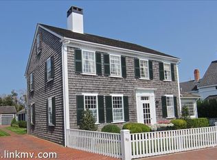 90 N Water St, Edgartown, MA 02539