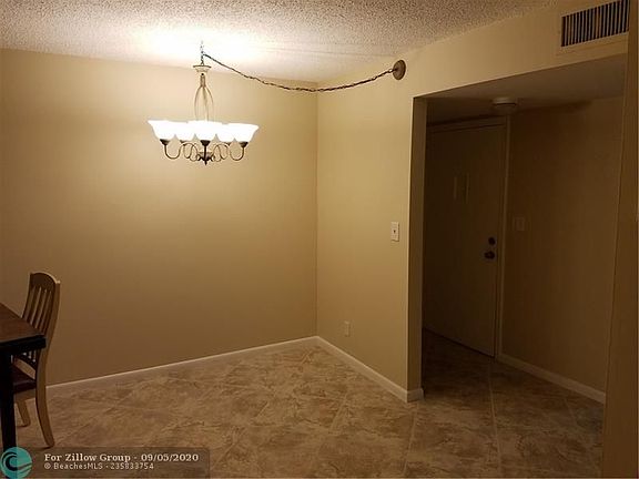3rd image of 108 SE 10th St #101