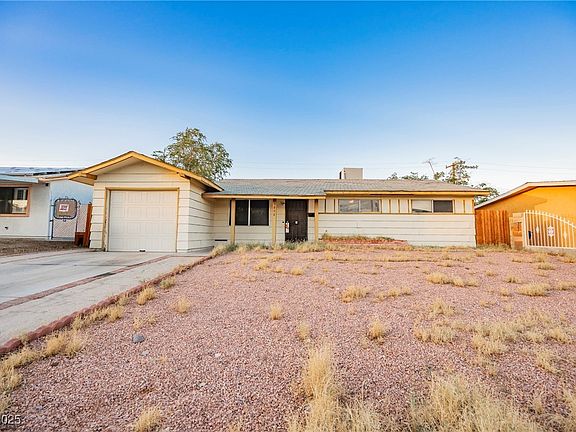 3rd image of 5908 Forrest Hills Ln
