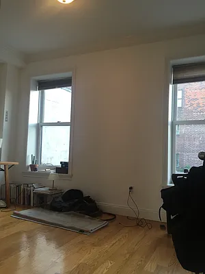 Rented by Bezell Group | media 20
