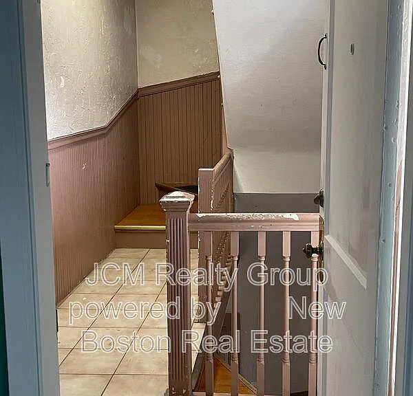 98 Margin St #2L — Photo 5