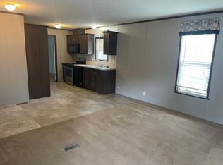 21 Maynard Cir, Oxford, MI 48371