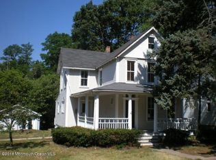 708 Holmdel Rd, Holmdel, NJ 07733