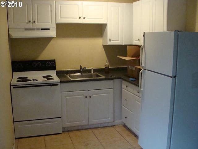 2nd image of 17722 SE Stark St