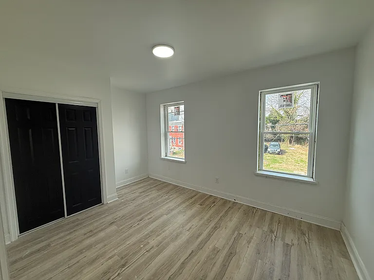 5104 Master St #2 — Photo 6