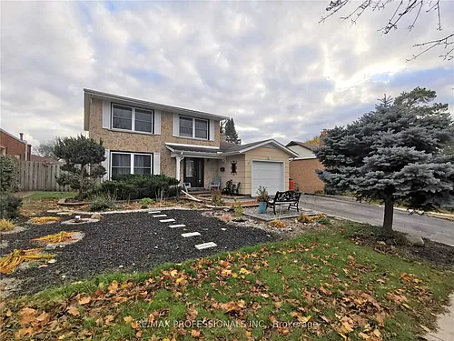 77 Roseneath Cres Photo 1