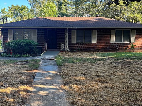2nd image of 683 Cynthia Ln