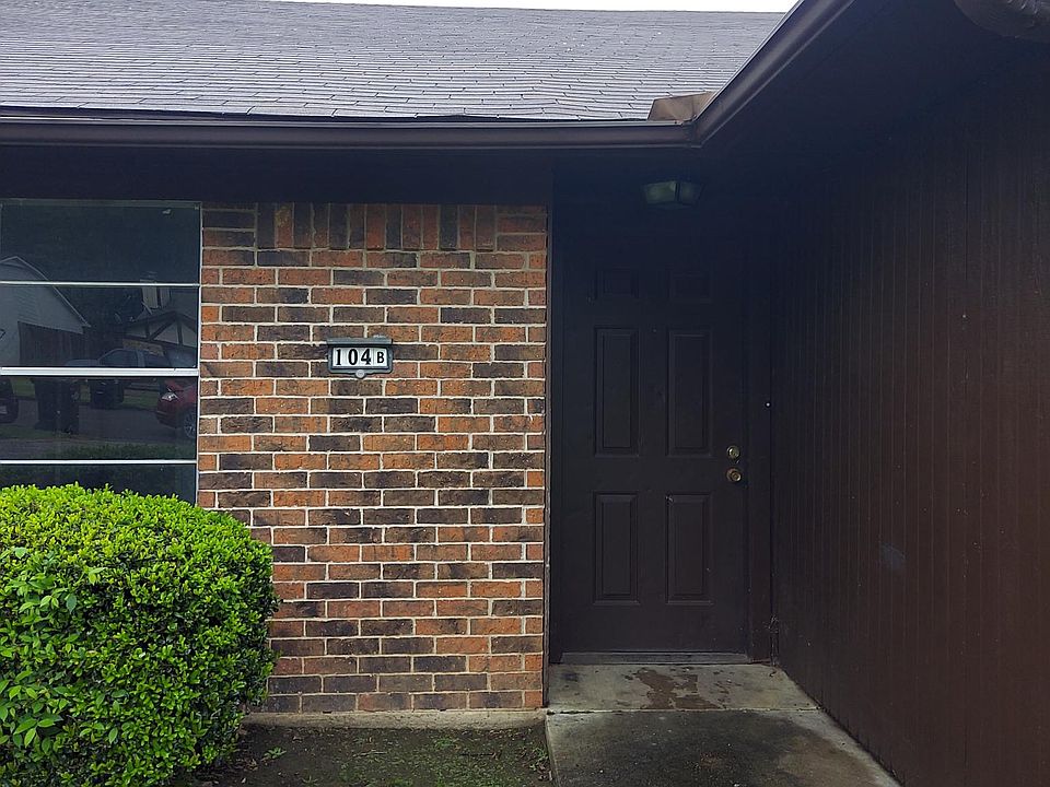 1st image of 104B Cherie Ln