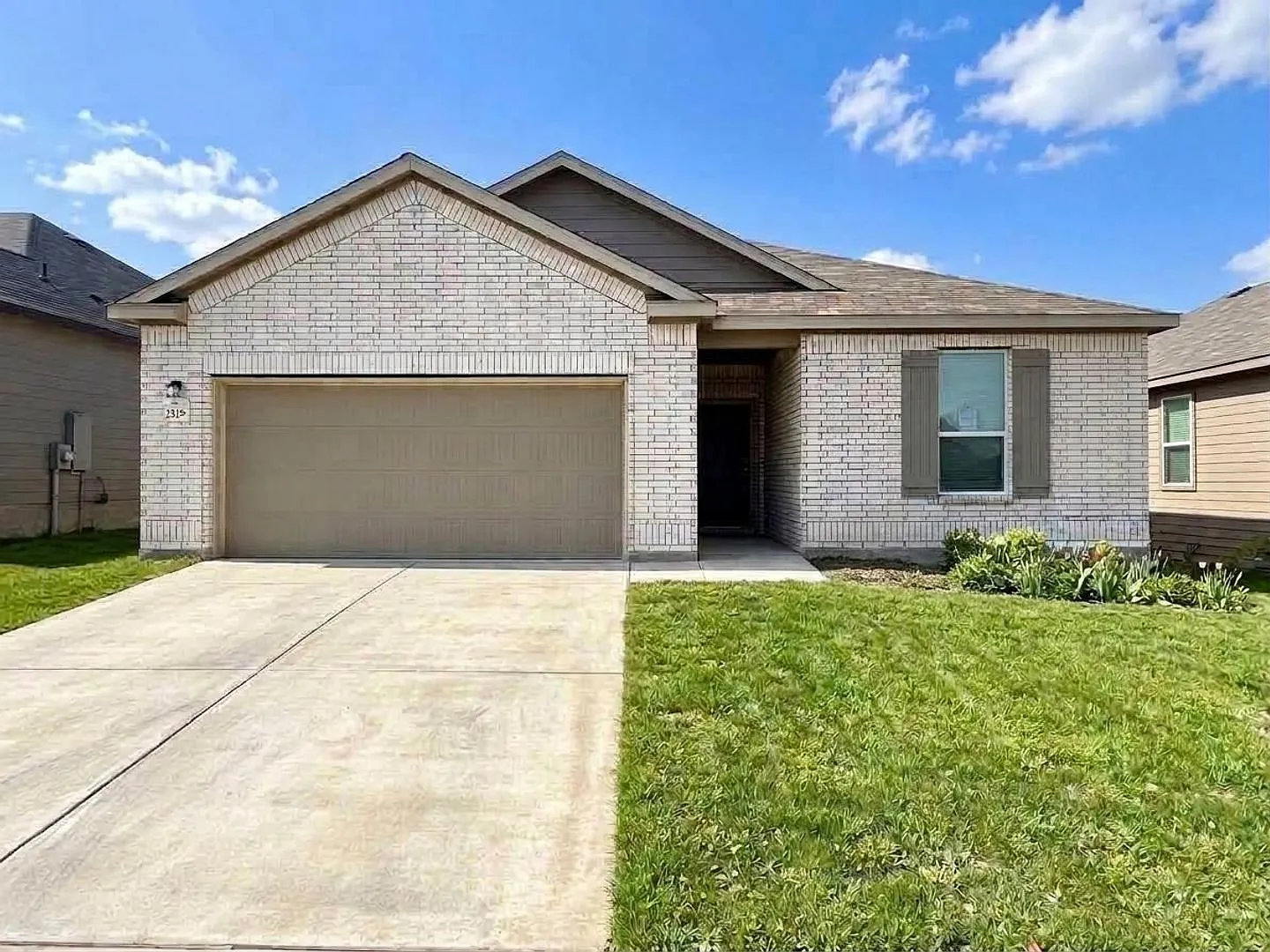 *Move In Special* Modern 3-Bedroom Home With Scenic Views, Bonus Living Space & 2-Car Garage! — Photo 1