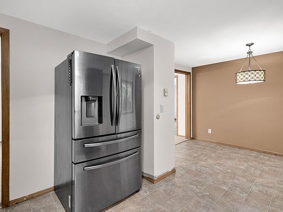 5th image of 3453 Forrest Ln