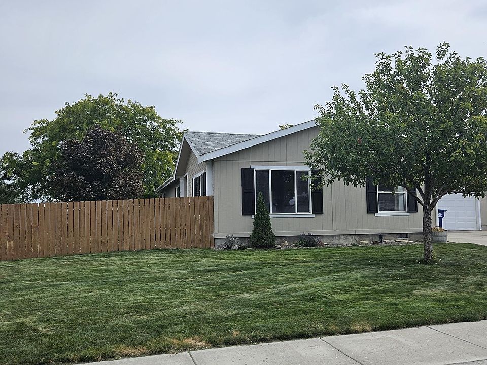 1st image of 1507 Erin Way