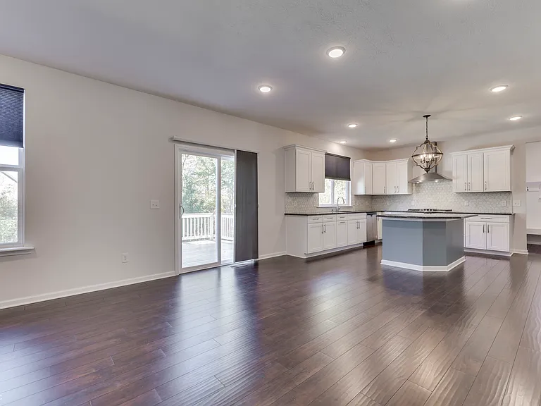 7635 Shady Trails Dr — Photo 11