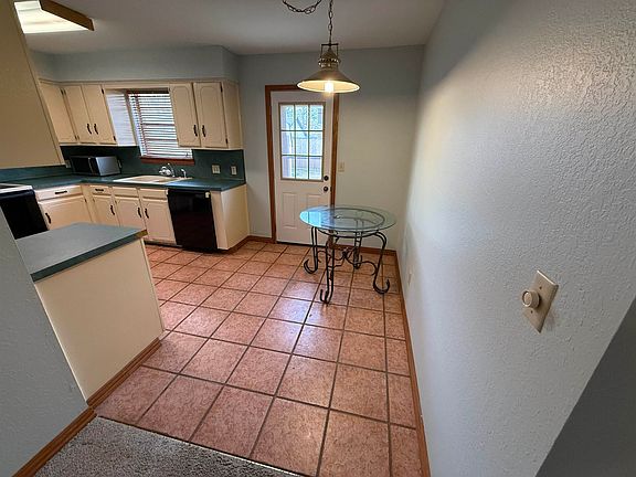 5th image of 5109 Ridgeview Ave