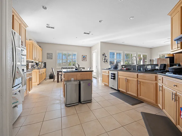 1021 Pacific Grove Ct — Photo 7