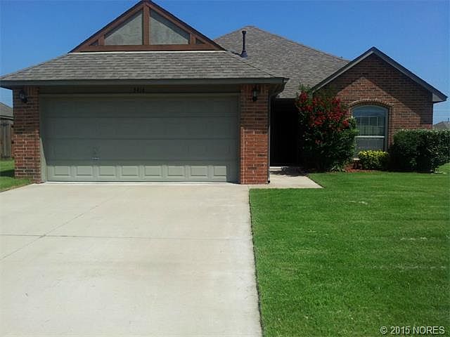 1st image of 3416 E Irvington Pl