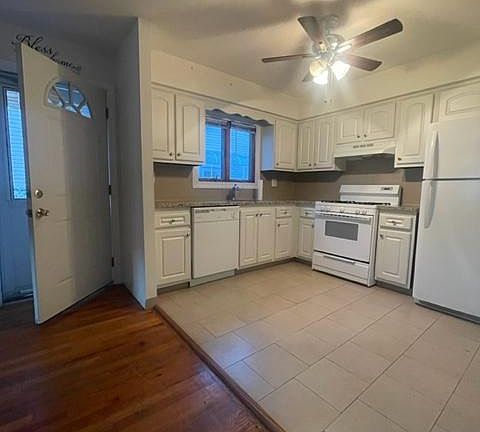 4th image of 14 Redwood Ave Floor 2