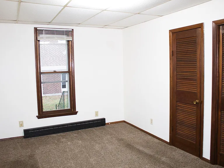 110 N Monon Ave — Photo 9