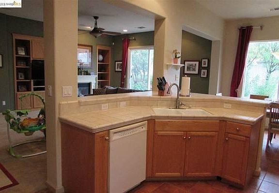 kitchen - great room