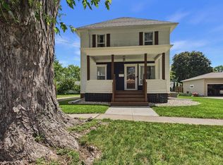 450 2nd St, Randolph, WI 53956