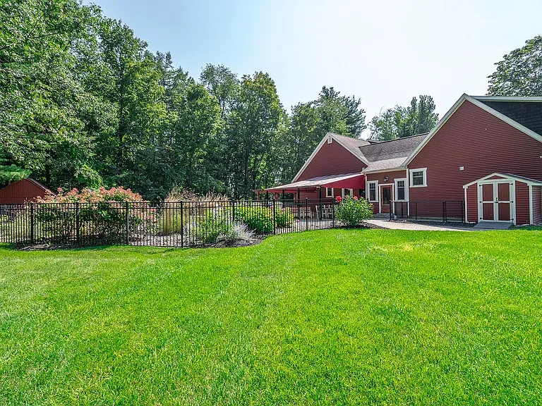 219 Crescent Ave — Photo 46