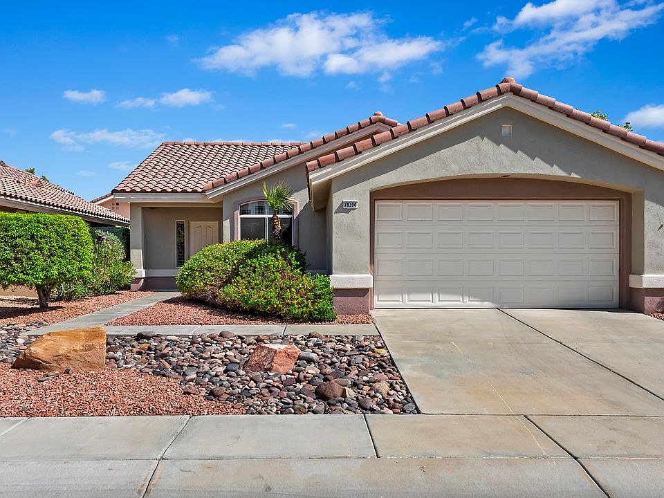 1st image of 78390 Prairie Flower Dr