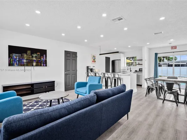 7471 Hope St, Hollywood, FL 33024