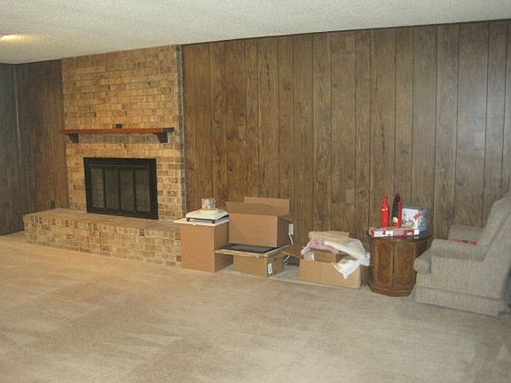 3rd image of 1211 Emerald Ave